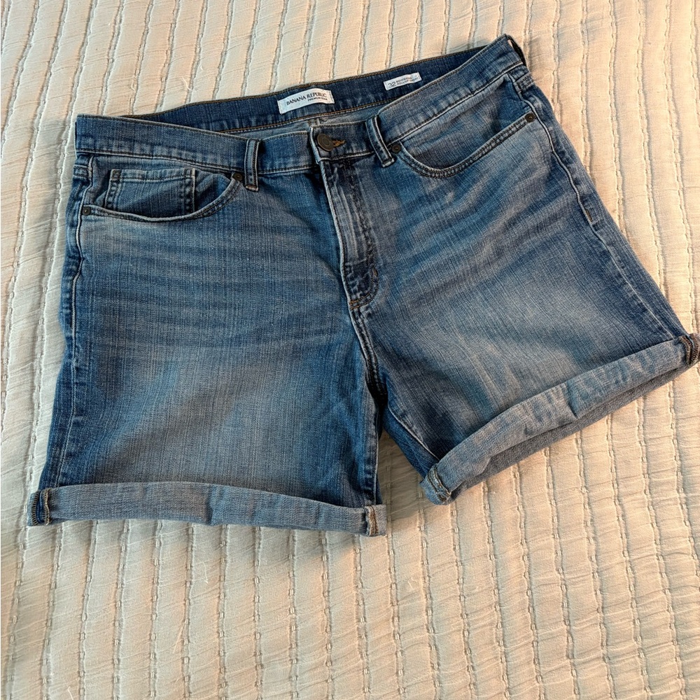 Banana Republic Boyfriend‎ Roll-Up Short Denim Blue Jean Women’s 32